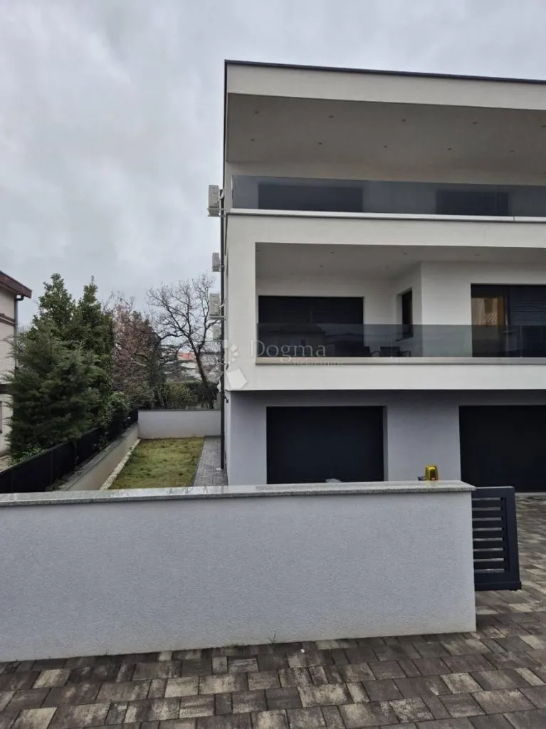 Esterno - Apartment with Garage in Crikvenica Centre