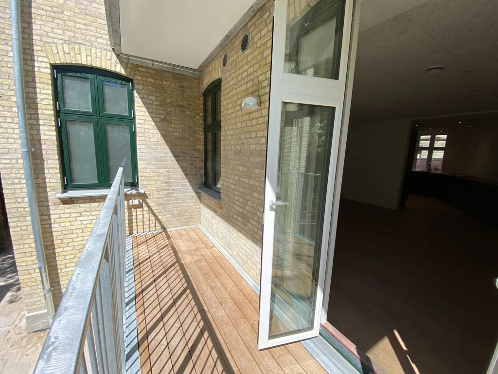 Balcon - Renovated 2-Bedroom Flat with Balcony in Aalborg