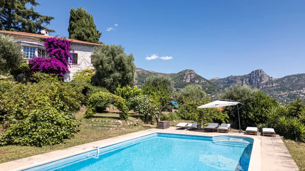 Bassein - Charming 1920s Villa with Pool in Vence