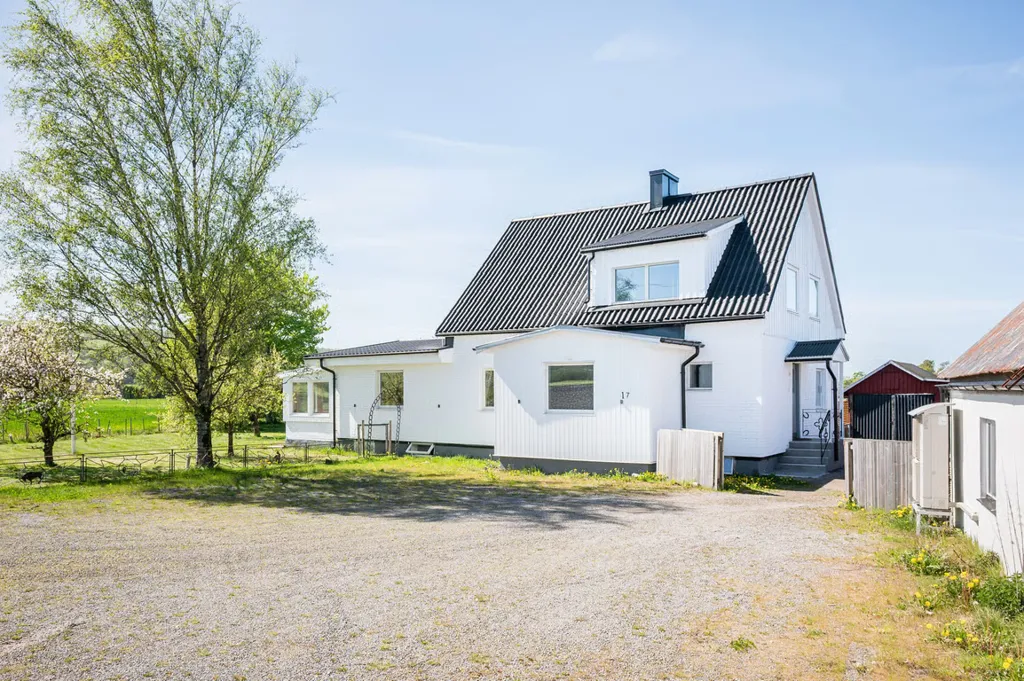 Esterno - Villa with Mountain View in Laholm