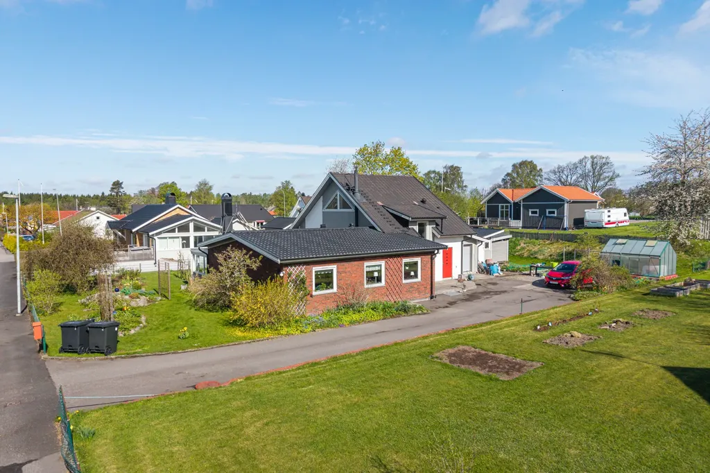 Vue aérienne - Renovated House with Garden in Vargön
