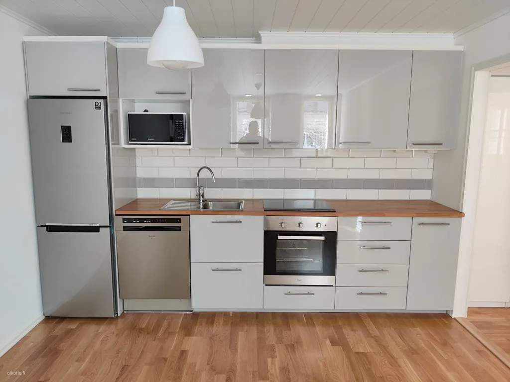 Köök - Modernised Apartment with Garden in Oulu Centre