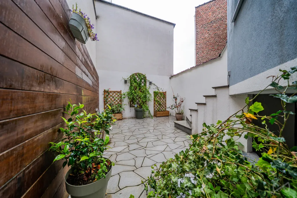Aed - Charming House with Courtyard in Evere