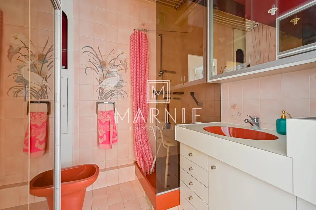 Appartement 4 pièces à Paris 15ème