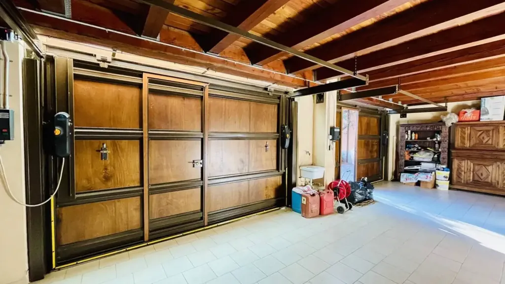 garage