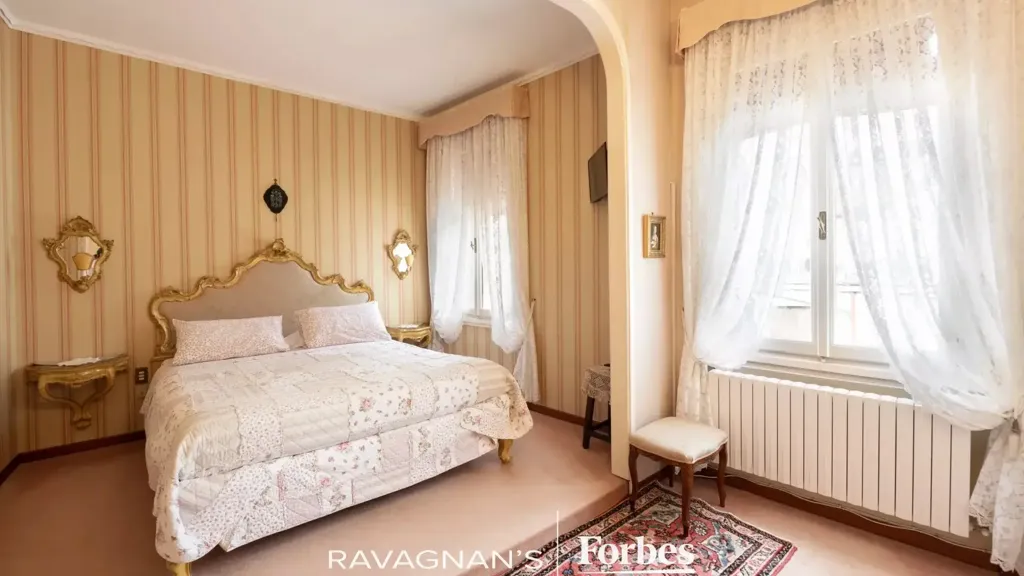 Bedrooms - 10-Room Apartment with Canal View in Venice