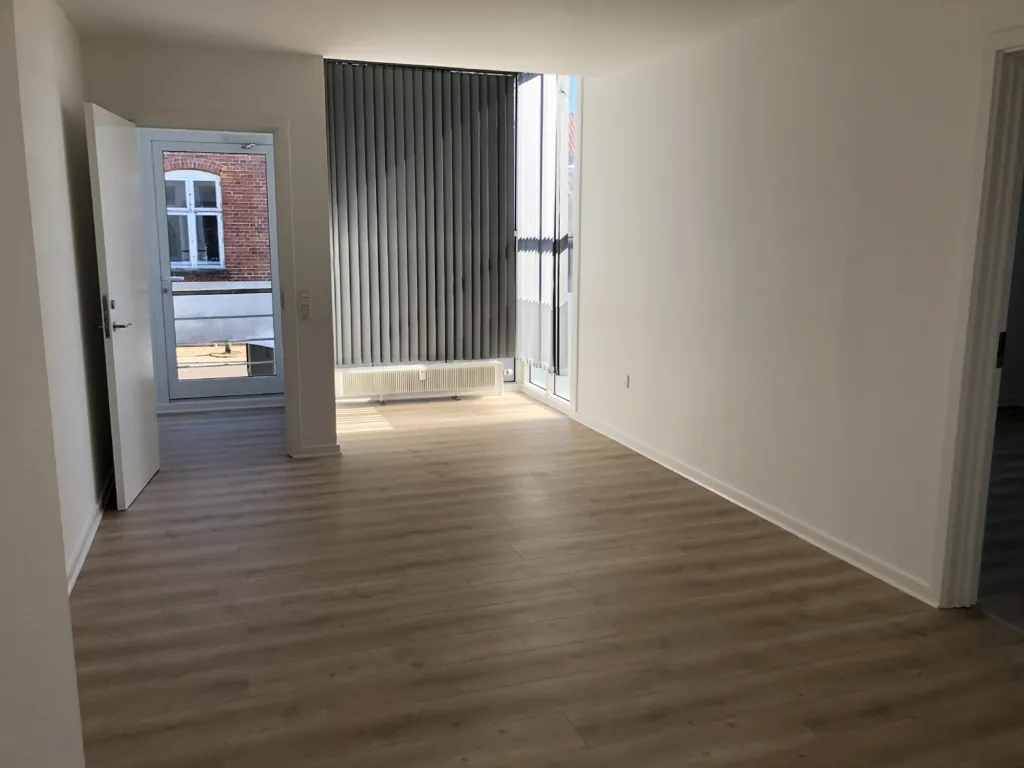 Toad - Three-Room Apartment with Balcony in Ringe