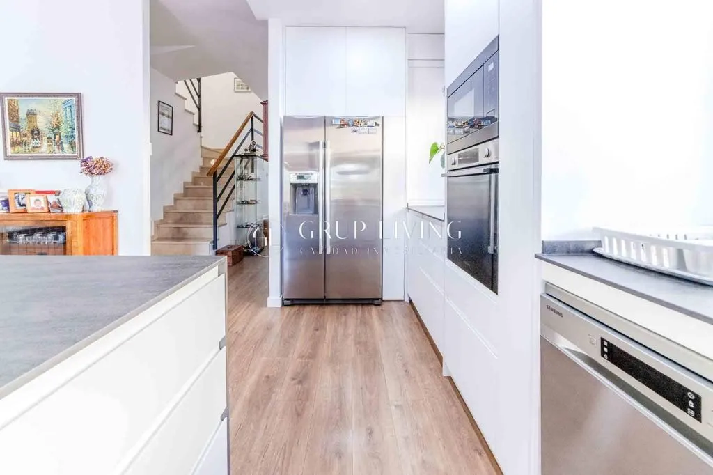 Kitchen - Luxury House with Pool in Sitges