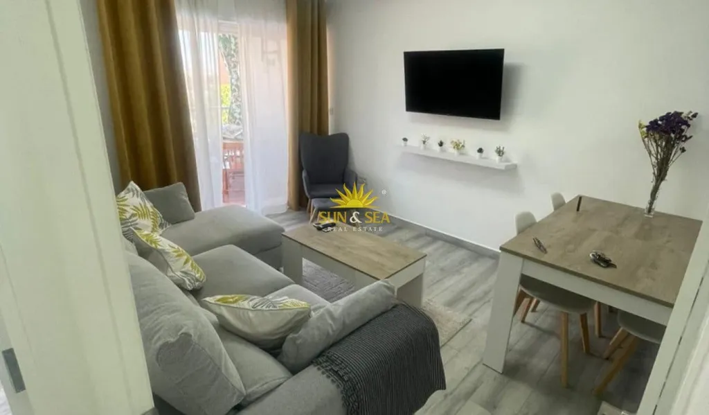 Séjour - Apartment with Sea View in Punta Prima