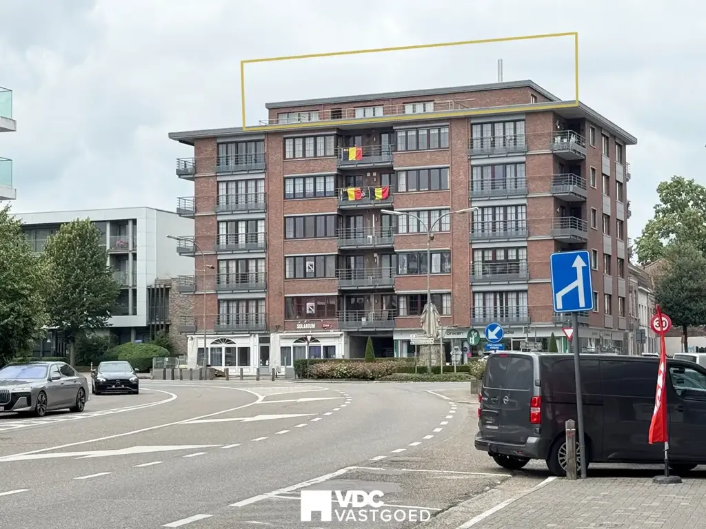 Extérieur - Penthouse avec Terrasse Panoramique au Centre de Tongeren