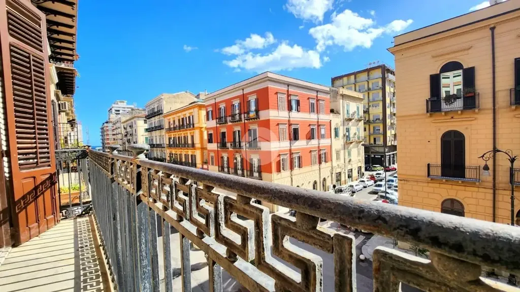 Rõdu - Apartment with Balcony in Palermo's Historic Centre