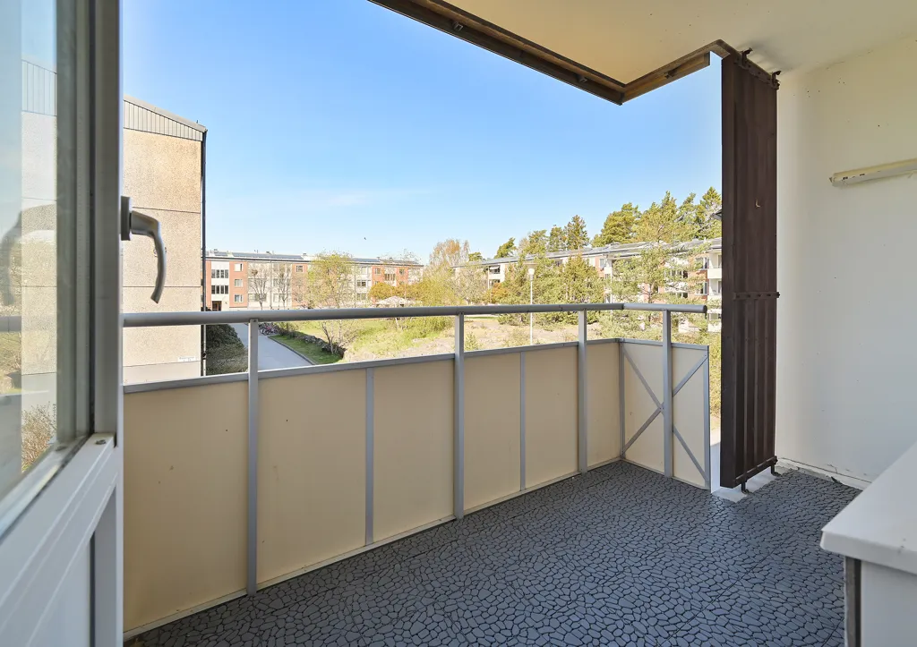 Balcon - Renovated Apartment with Balcony in SE District