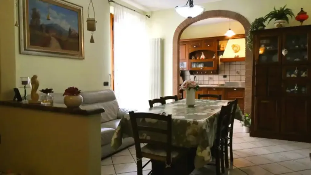 Söögituba - Rear Balcony Flat in Cerreto Guidi