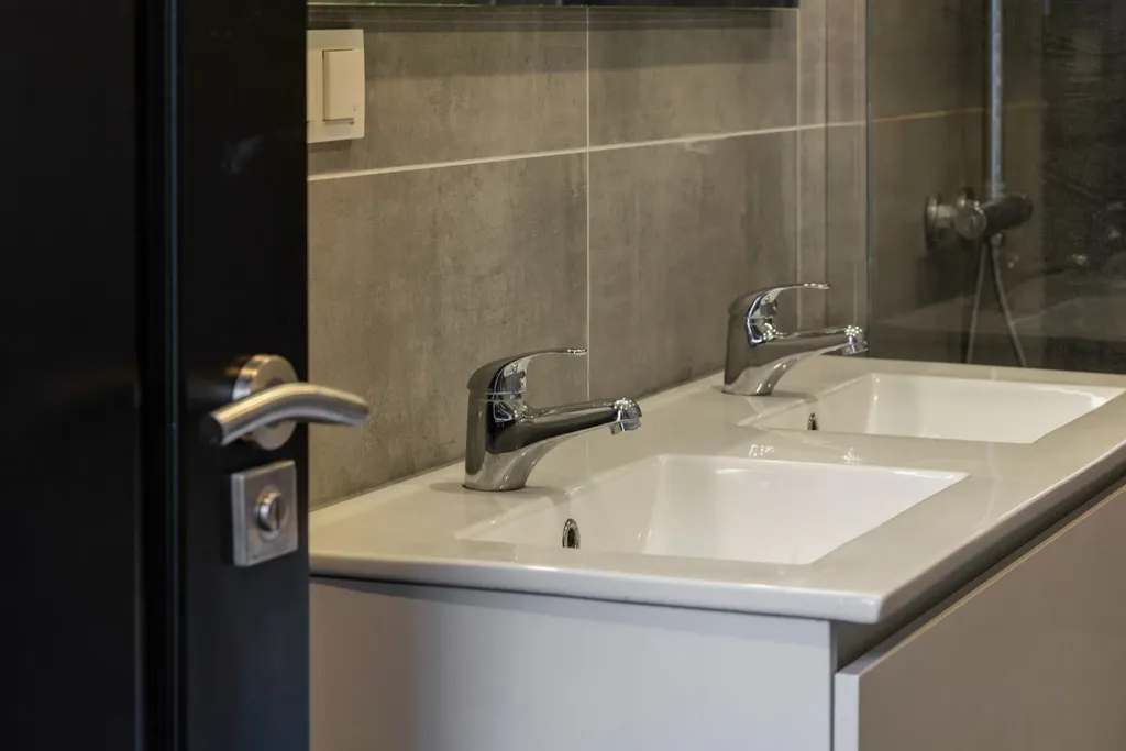 Salles de bain - Maisonette with Rooftop Terrace near Rotterdam Centraal