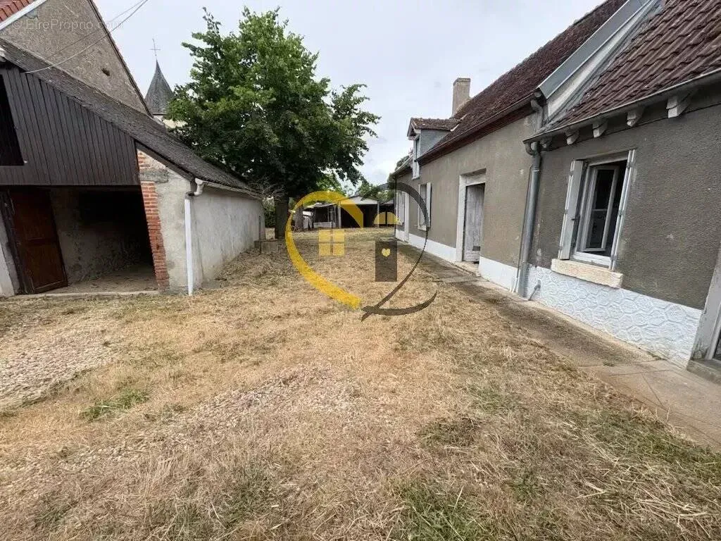 Giardino - Renovable Property with Two Houses in Limeux