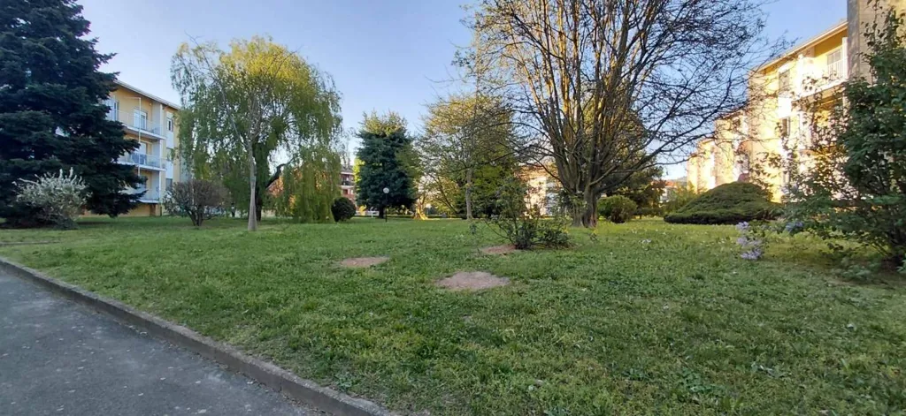 Jardin - Spacious Apartment with Balcony in Moncalieri