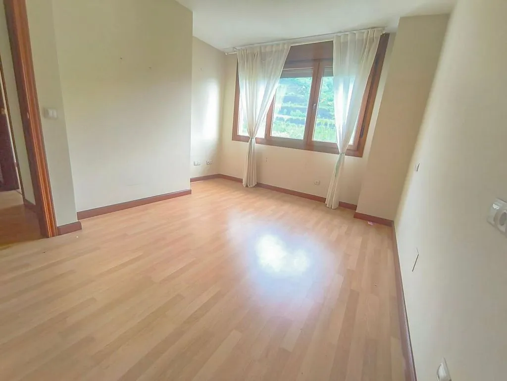 Rooms - Apartment with Lift in Cabañaquinta