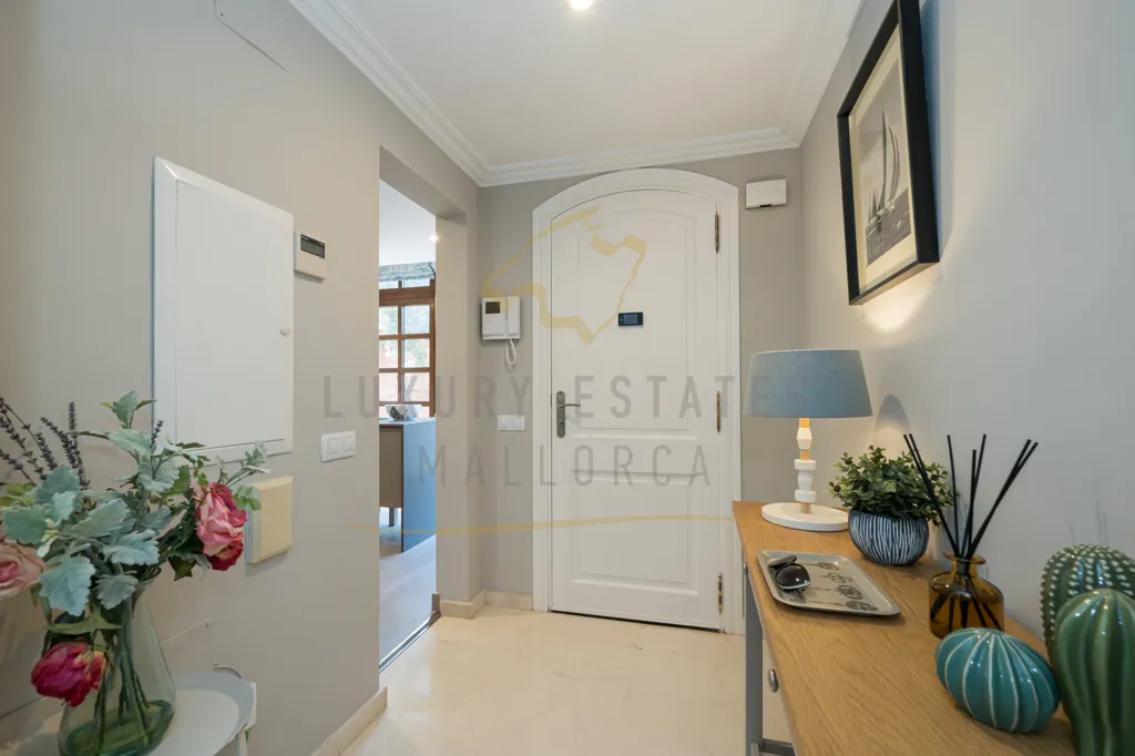 Esik - Ground-floor Apartment with Garden in Bendinat