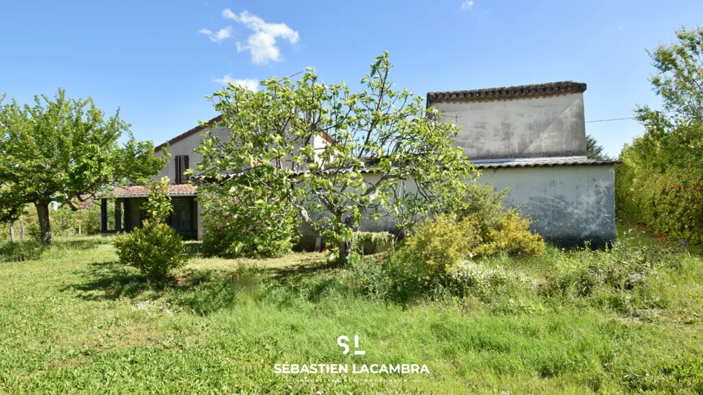 Jardin - Maison de Caractère avec Terrain à Bâtir à Puygouzon