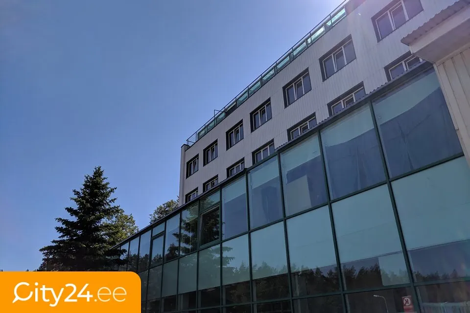 Esterno - Multi-Functional Building with Panoramic Lift in Riga
