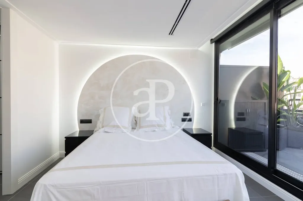 Magamistoad - Modernised Attic Apartment with Terrace in Eixample Dreta
