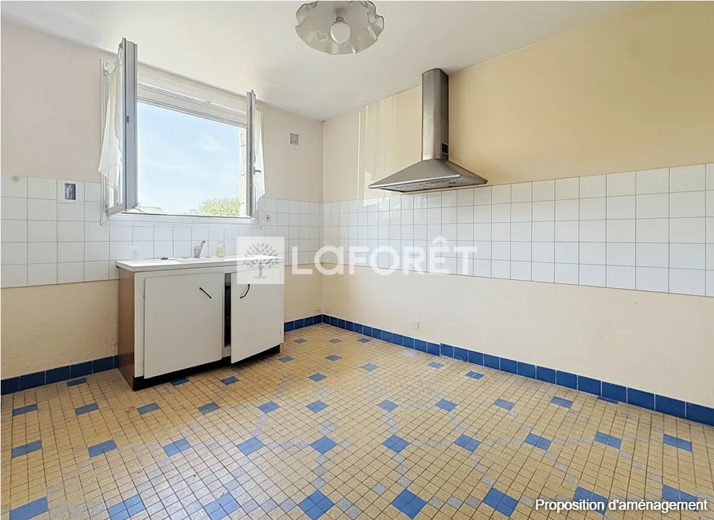 Cuisine - Maison de 4 Pièces avec Jardin au Centre de Redon
