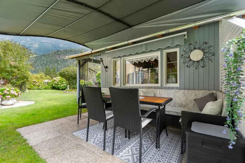 Terrasse - Altbau Apartment with Garden in Mölltal