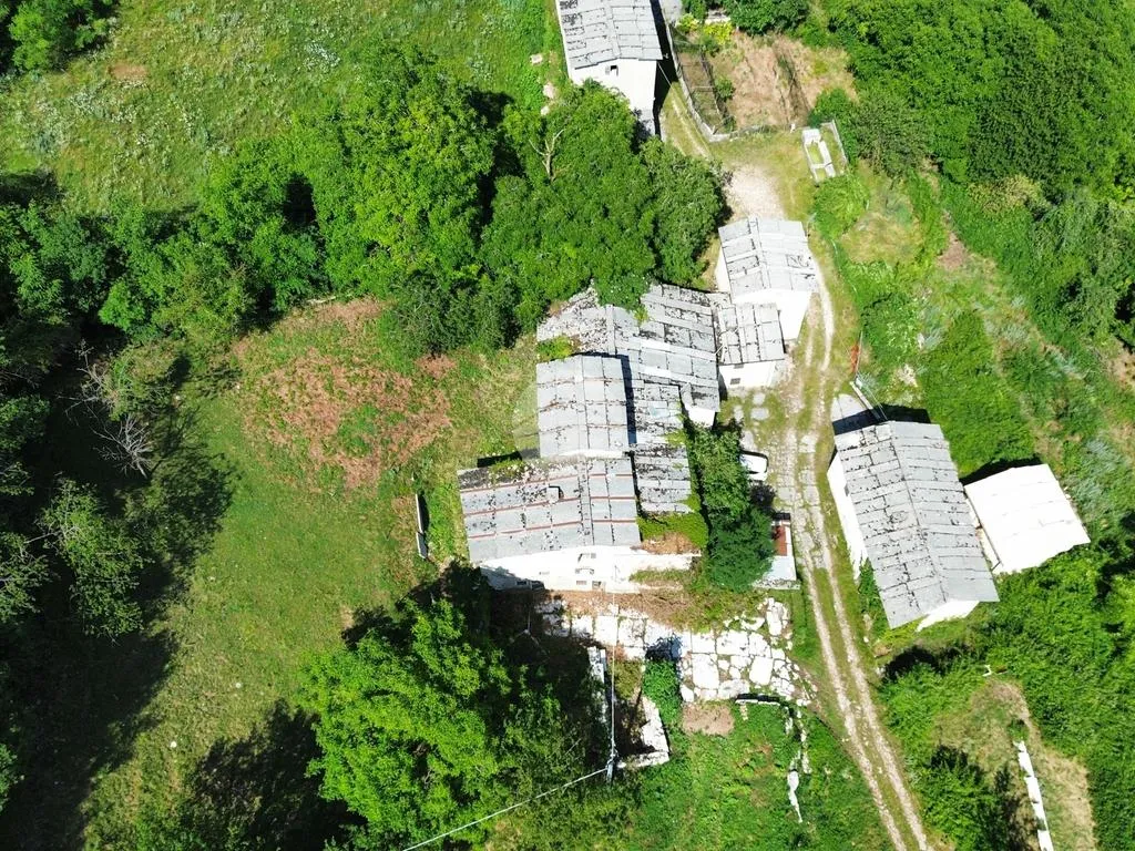 Vue aérienne - Rustic Home with Large Land in Fumane