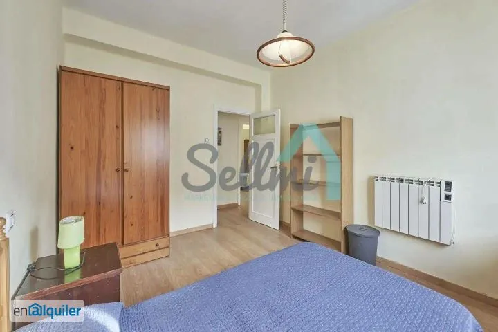 Chambres - Furnished Flat with Patio View in Oviedo
