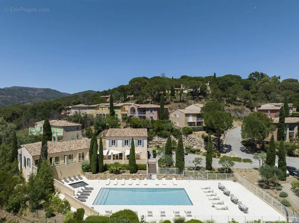 Vista aerea - 3-Bed Apartment with Pool in Grimaud