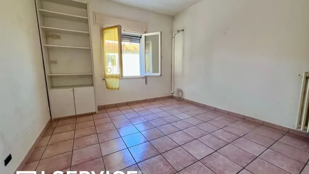 Pièces - Three-Bedroom Apartment with Balcony in Cervia