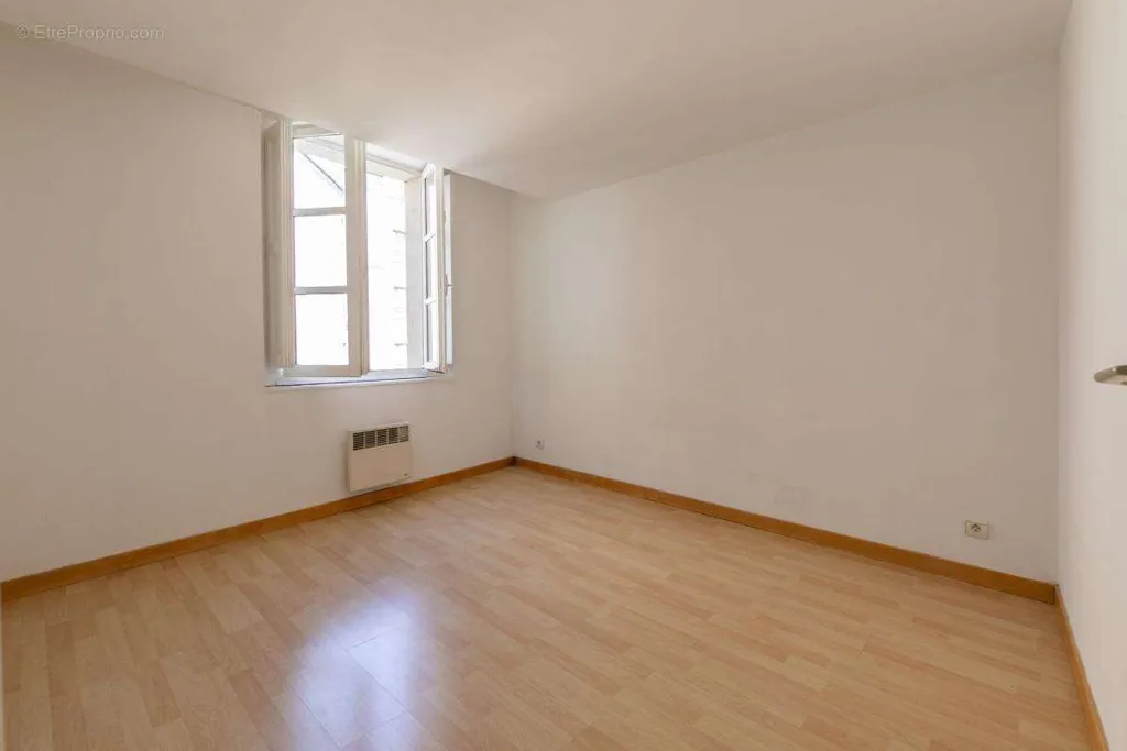 Pièces - Appartement T3 Rénové en Hypercentre