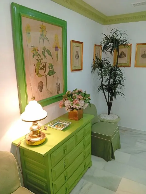 Esik - Modern Flat with Balcony in Ensanche Centro
