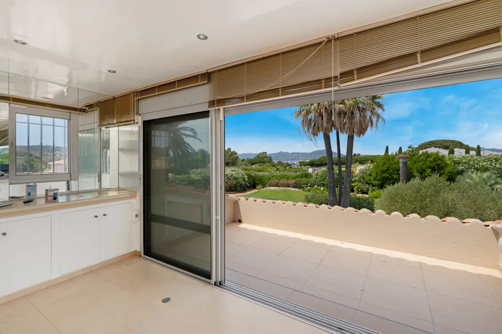 Terrass - Villa with Sea View in Saint-Tropez