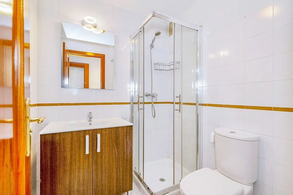 Salles de bain - Apartment with Terrace in Albayda, Granada