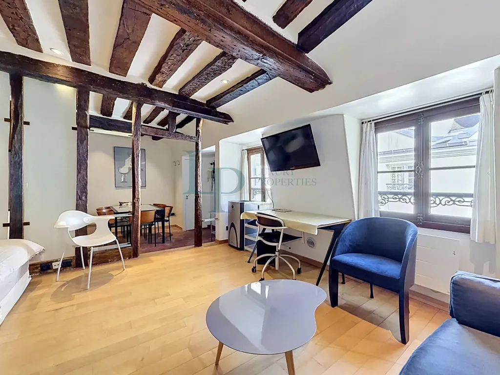 Living Room - Charming 2-Piece Parisian Flat in 4th Arrondissement