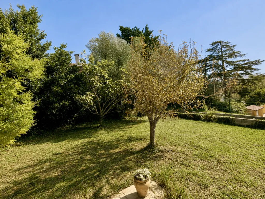 Jardin - Maison Familiale avec Piscine et Vue Dominante à Château-Gombert