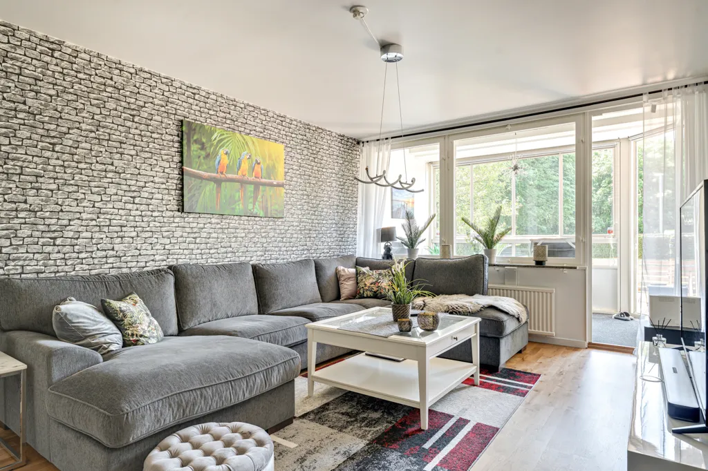 Séjour - Renovated Two-Bedroom with Terrace in Hunnetorp