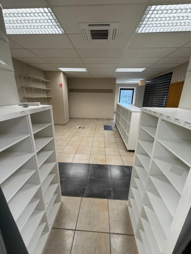 Office - Retail Unit with Prime Location in Roeselare