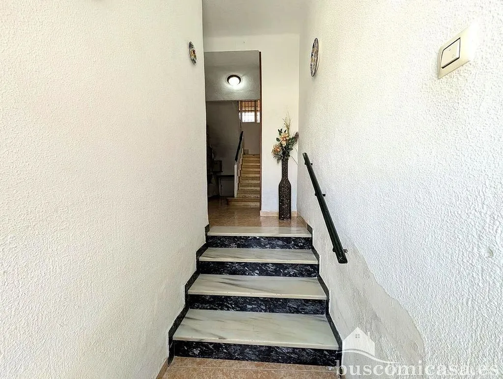 Pièces - City Centre Flat with Balcony in Linares