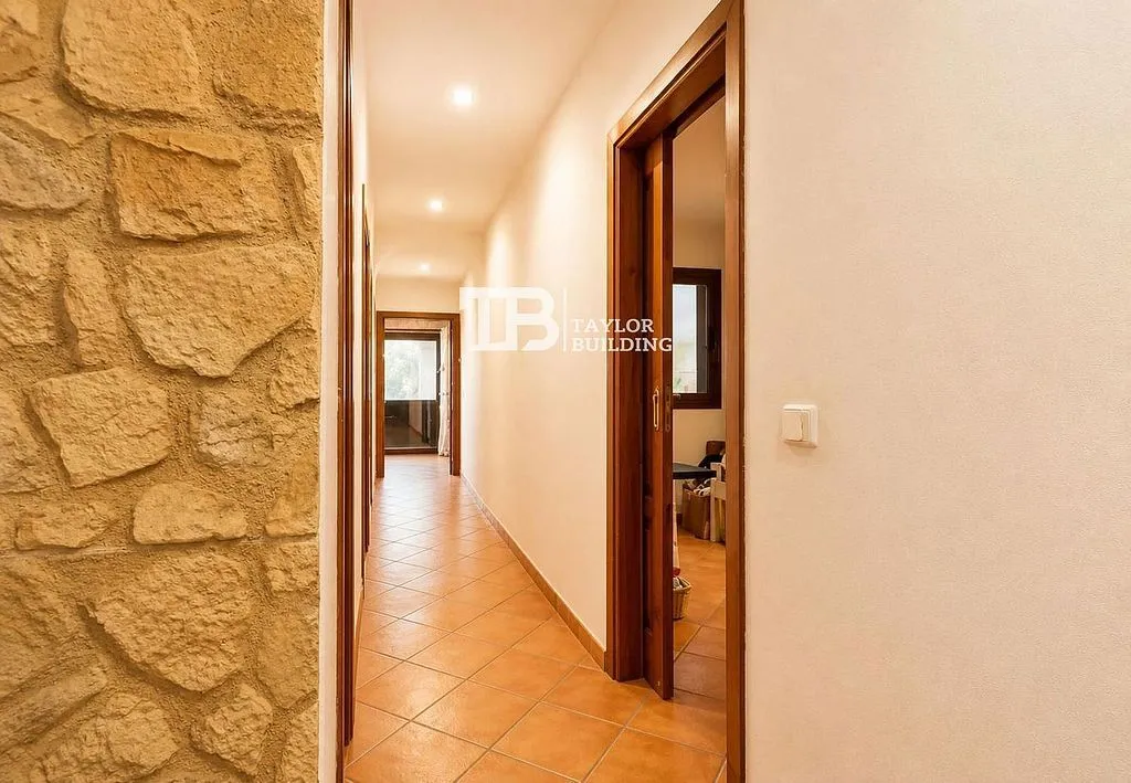 Entrée - Ground Floor Flat with Private Garden in Rabasa