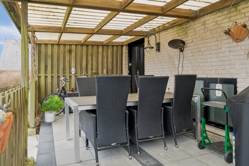 Terrasse - Modernised Villa with View in Løgstrup