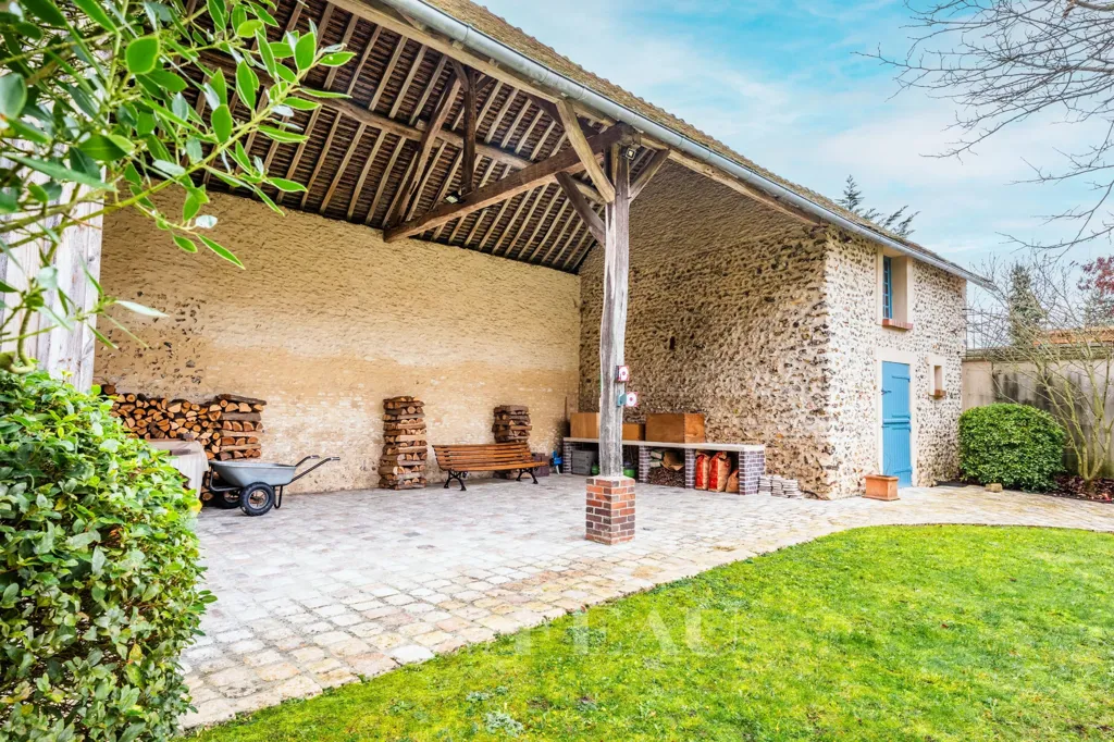 Aed - Luxury House with Tennis Court in Houdan