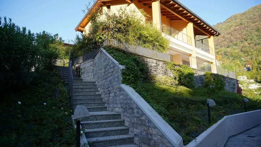 Välivaade - Apartment with Lake View in Argegno