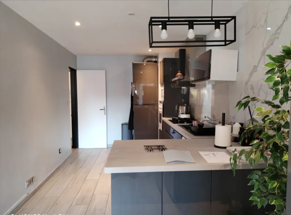 Appartement 5 pièces à Nîmes