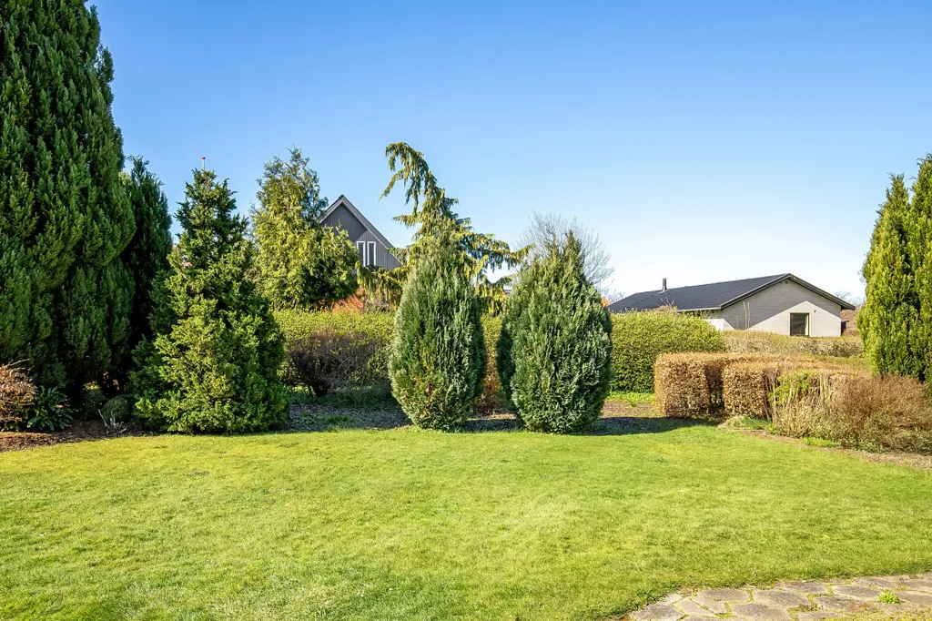 Garden - Villa with Garden in Søndermarken, Vejle