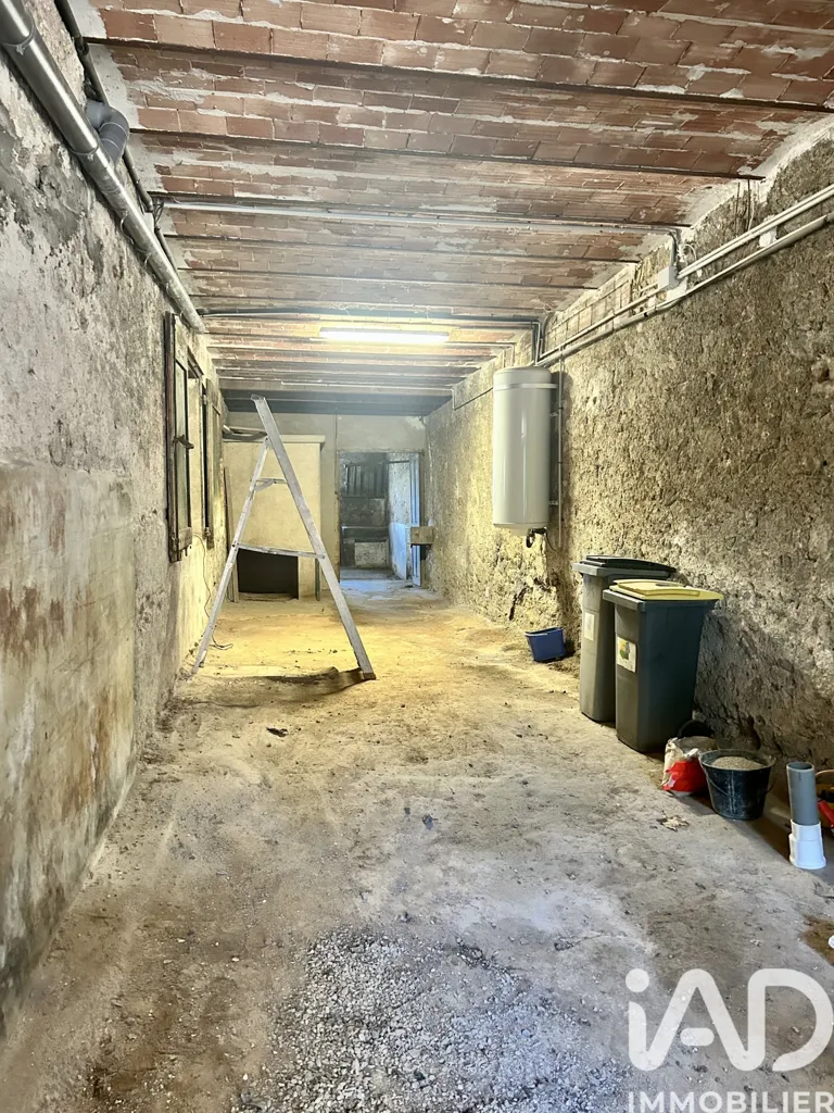 Pièces - Maison de Caractère avec Cours à Montblanc