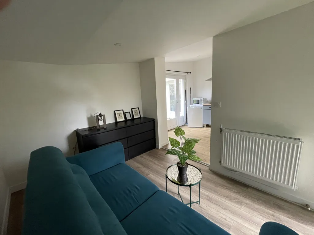 Séjour - Studio Meublé avec Jardin à Poitiers Montbernage