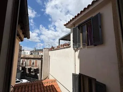 Balcon - Versatile Apartment with Balcony in Priverno