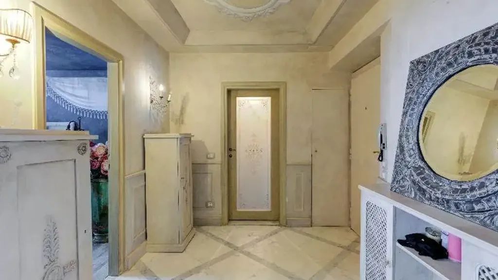 Esik - Rusticated Apartment with Soppalco in Florence